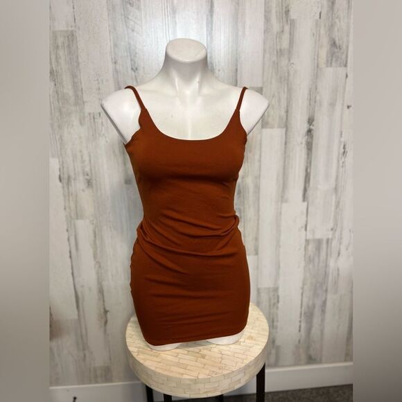 Dresses & Skirts - Brow. Dress